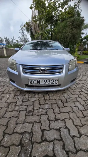 Toyota Axio 2012 Silver