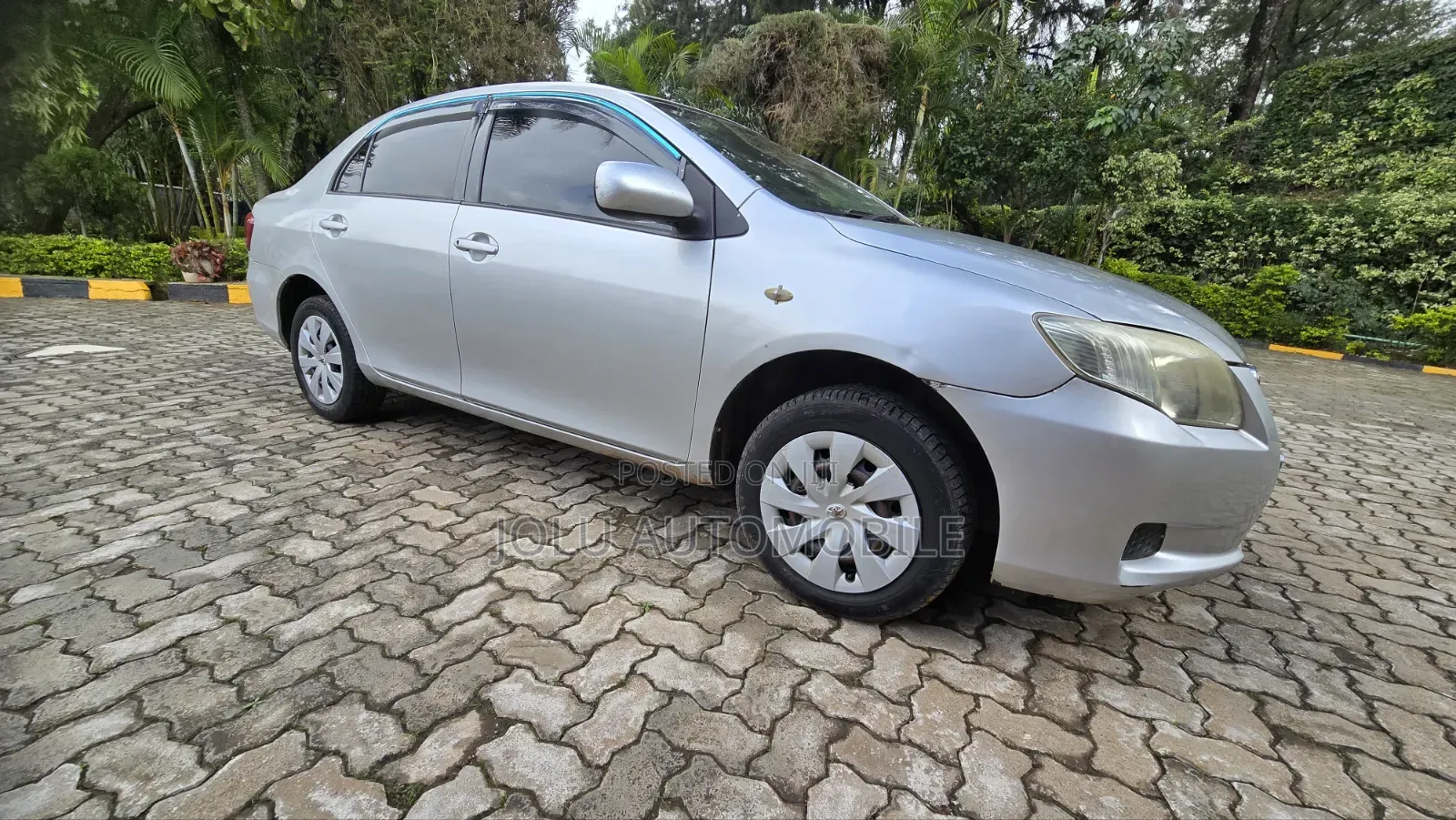 Toyota Axio 2012 Silver