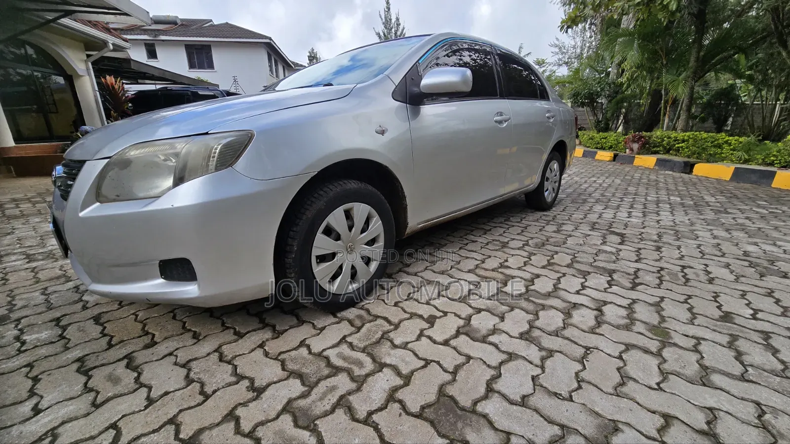 Toyota Axio 2012 Silver