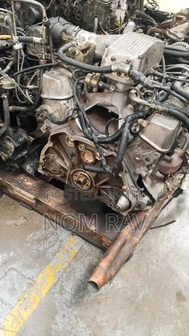 Range Rover Classic V8 3.9 Engine - thumbnail 3