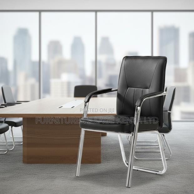 Leather Waiting Room Chair - thumbnail 10