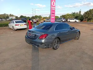 Mercedes-Benz C200 2018 Gray