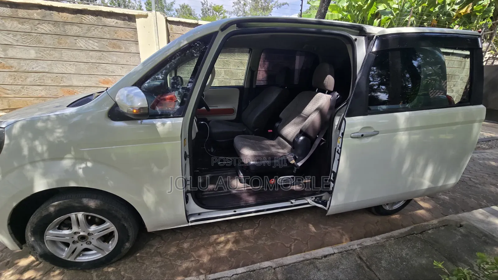 Toyota Porte 2014 Pearl