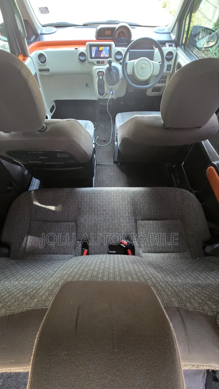 Toyota Porte 2014 Pearl