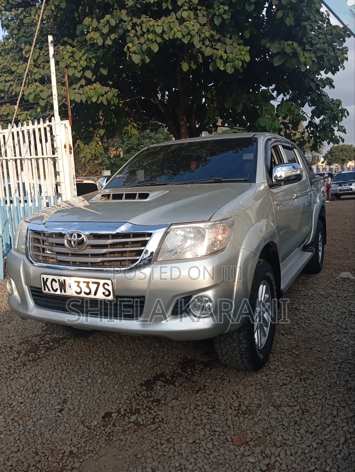 Toyota Hilux 2012 Silver