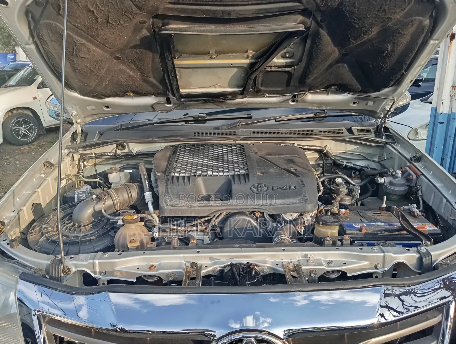Toyota Hilux 2012 Silver