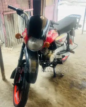 Bajaj Boxer 125 2022 Red