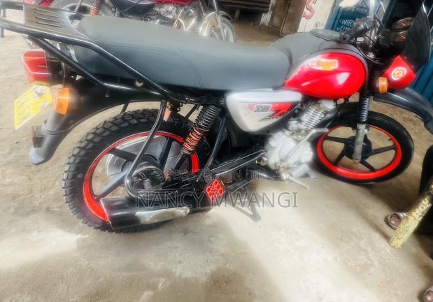 Bajaj Boxer 125 2022 Red - thumbnail 2