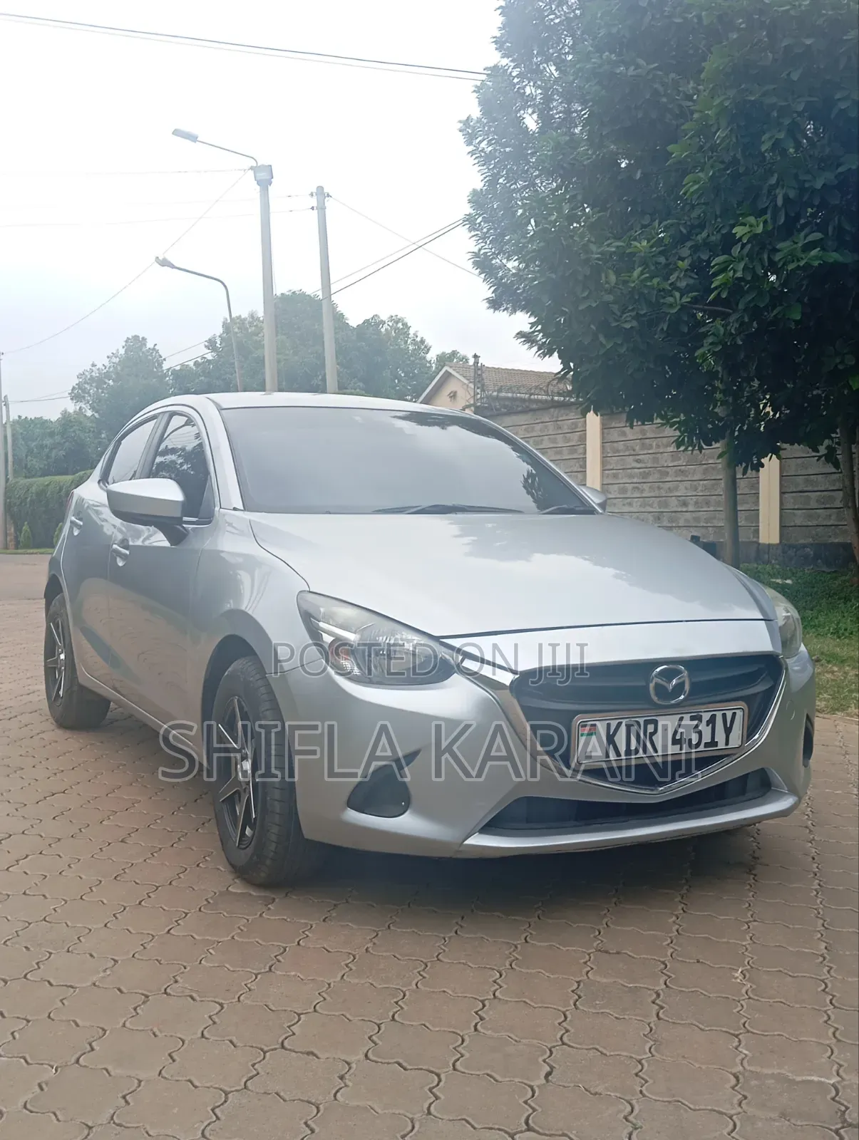 Mazda Demio 2017 Silver