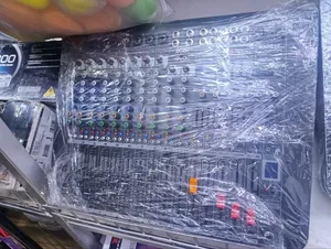 Explorer Exp312 12 Channel Powered Mixer Original