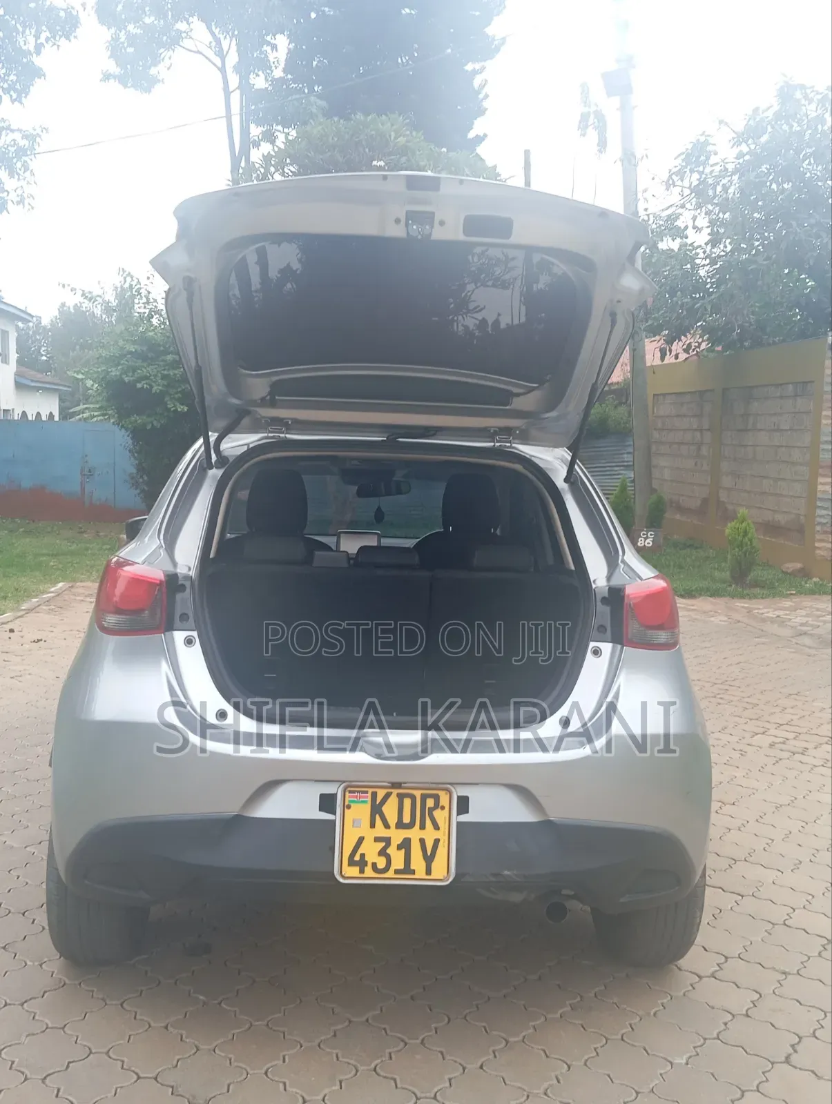 Mazda Demio 2017 Silver