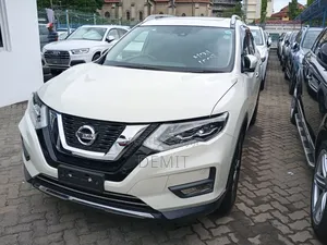 Nissan X-Trail 2.0 Petrol FWD 2019 White