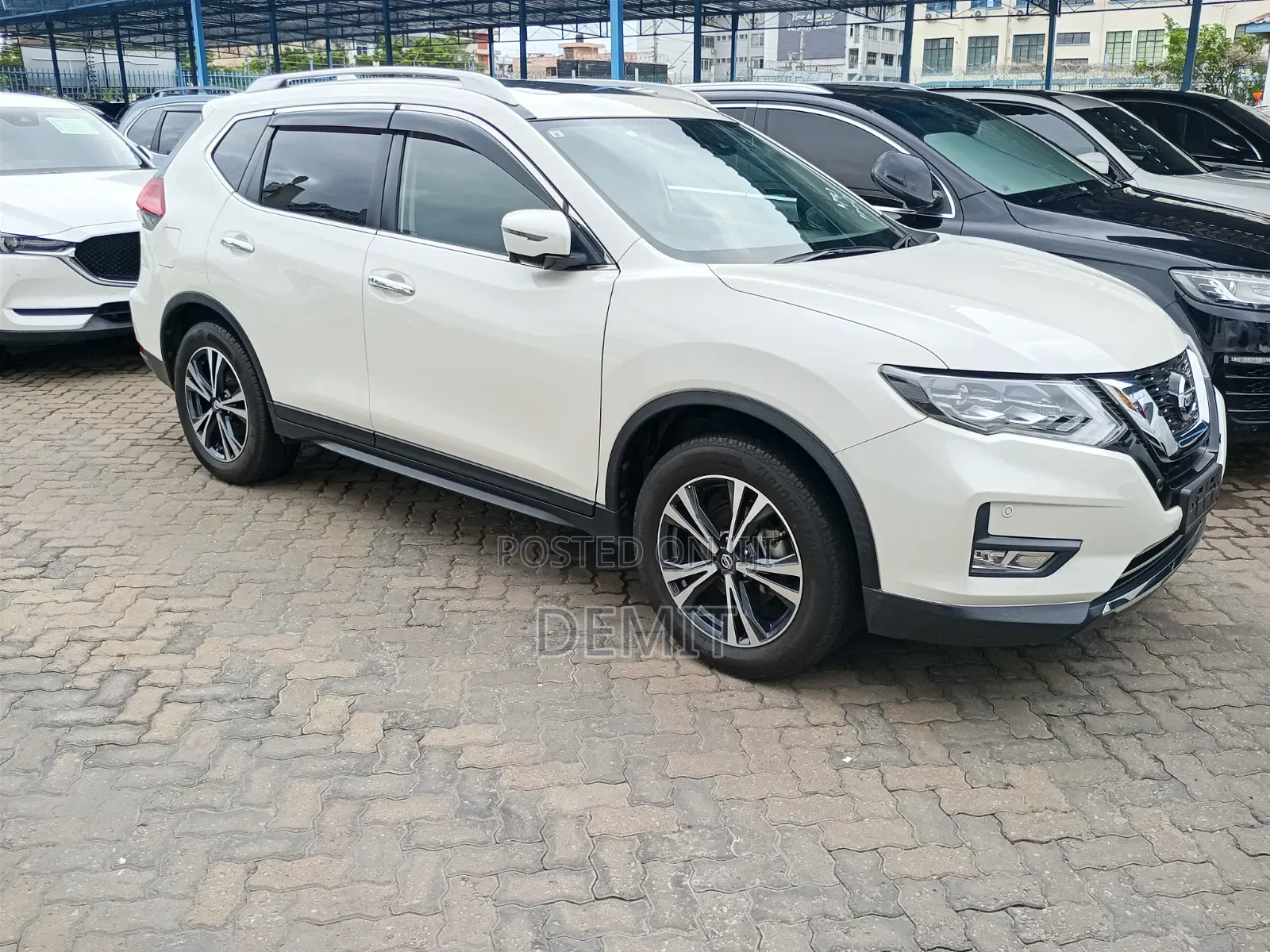 Nissan X-Trail 2.0 Petrol FWD 2019 White