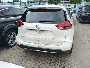 Nissan X-Trail 2.0 Petrol FWD 2019 White