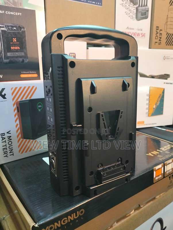Bp-2ch v Mount v Lock Double Sided Quick Battery Charger - main view