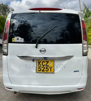 Nissan Serena 2013 White