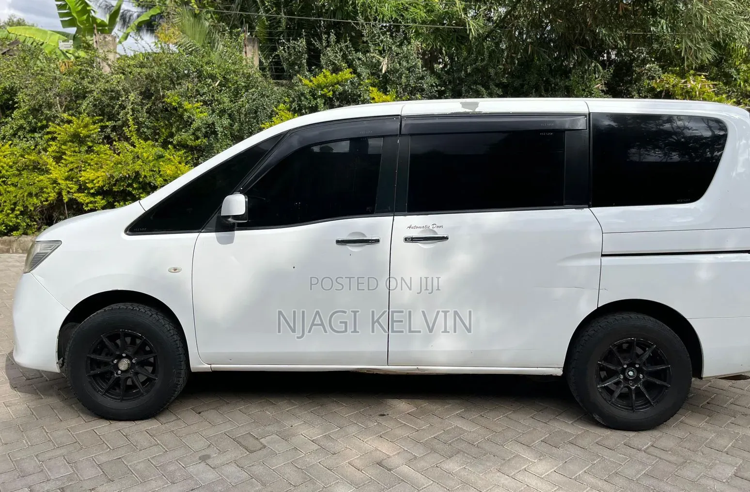 Nissan Serena 2013 White