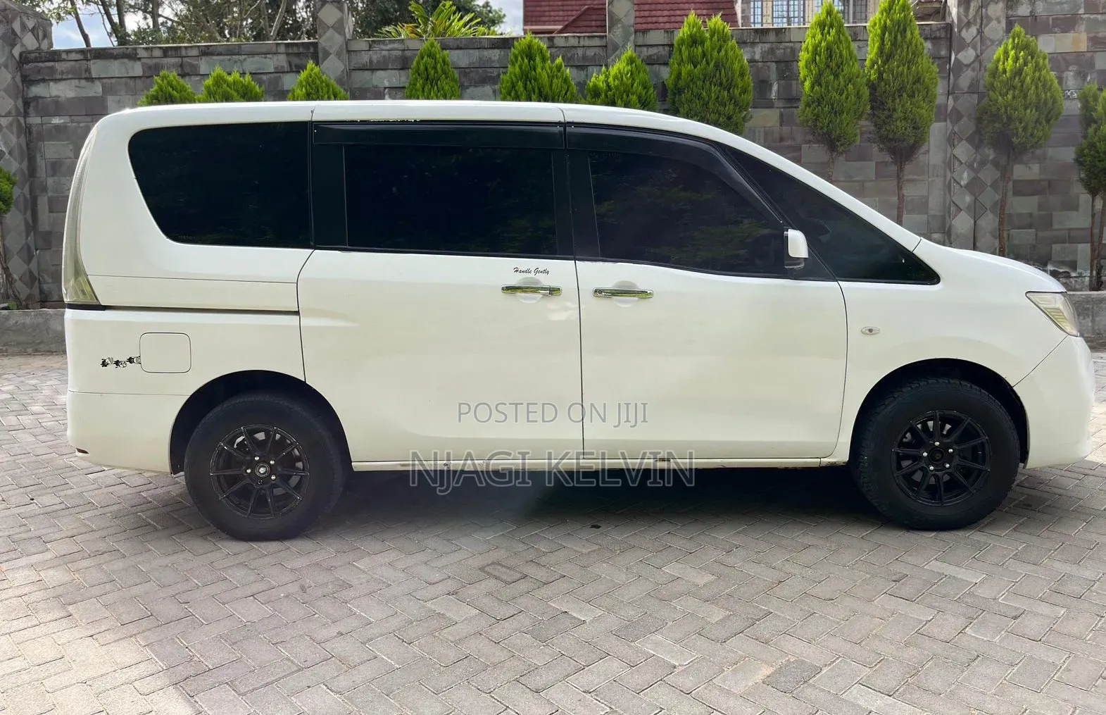 Nissan Serena 2013 White