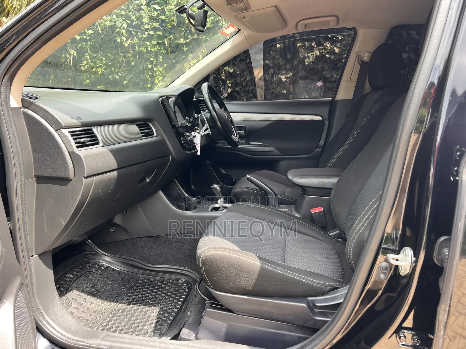 Mitsubishi Outlander 2016 Black