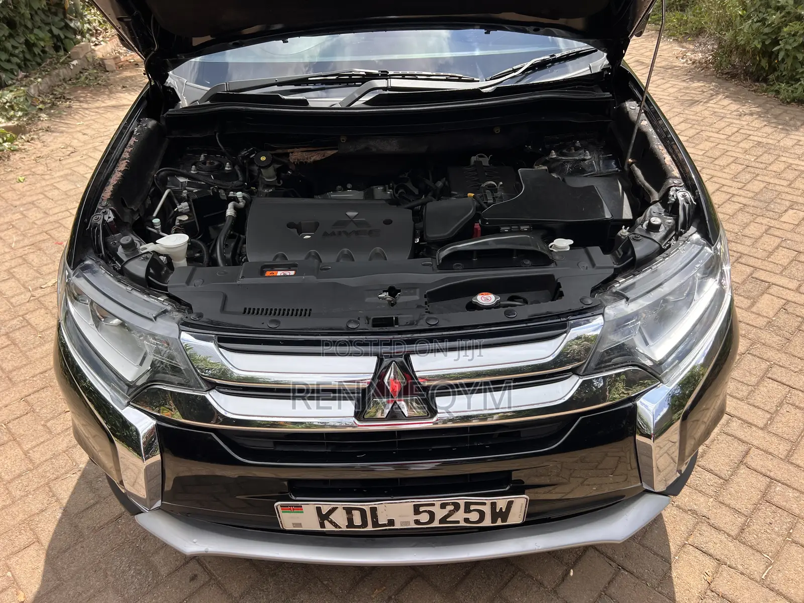 Mitsubishi Outlander 2016 Black