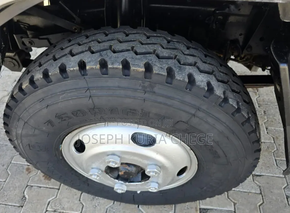 Isuzu NKR Diesel Manual