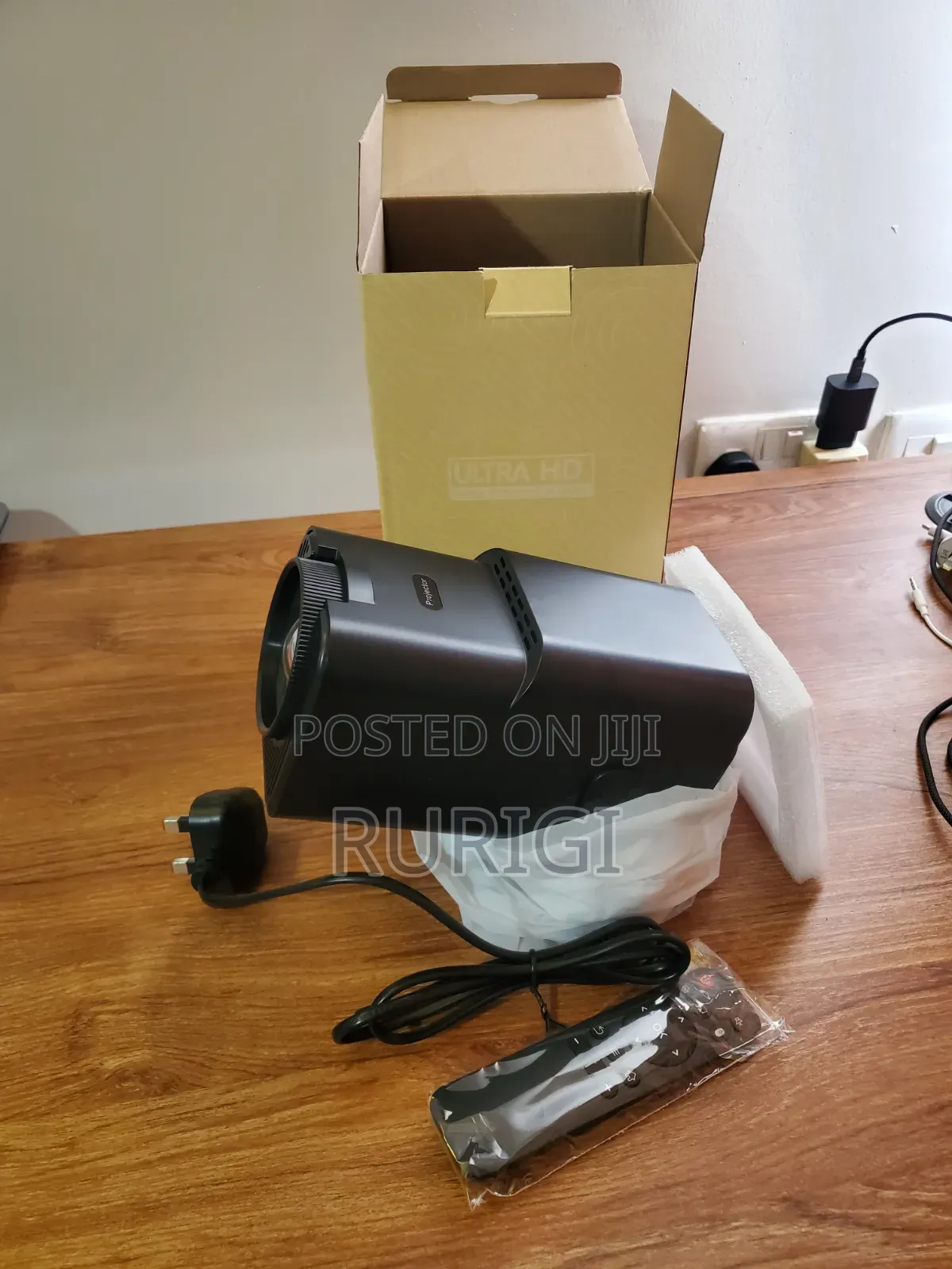 Hy 320 Pro Projector(Brand New)