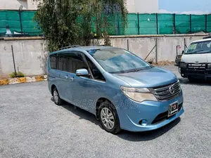 Nissan Serena 2014 Blue