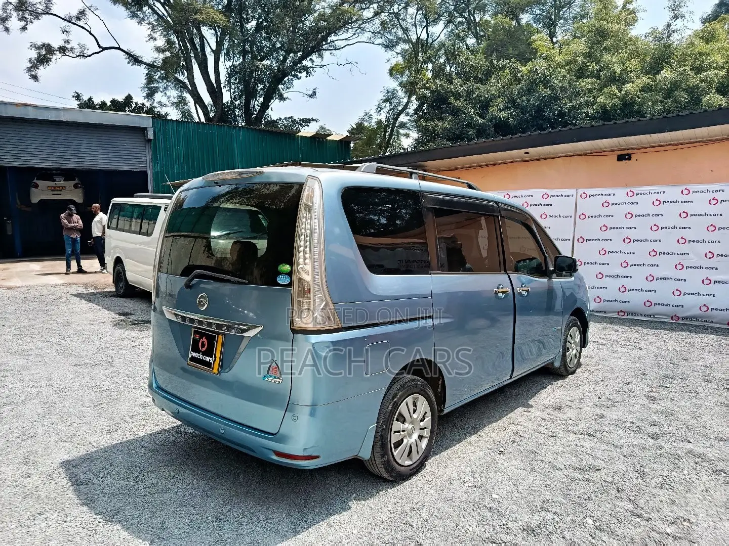 Nissan Serena 2014 Blue