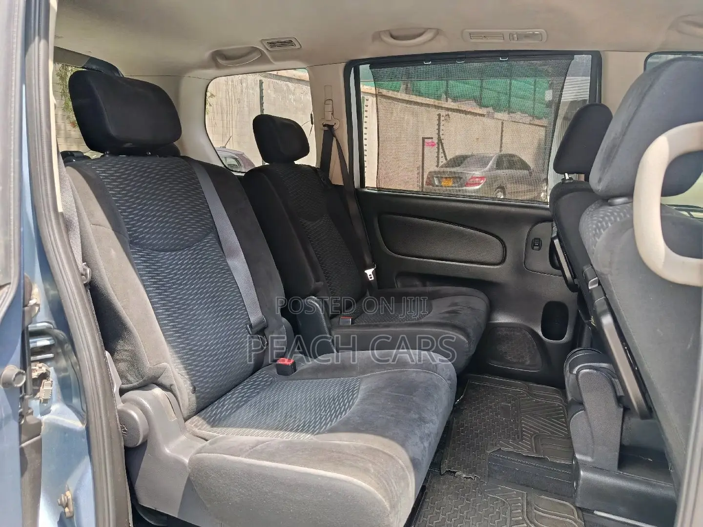 Nissan Serena 2014 Blue