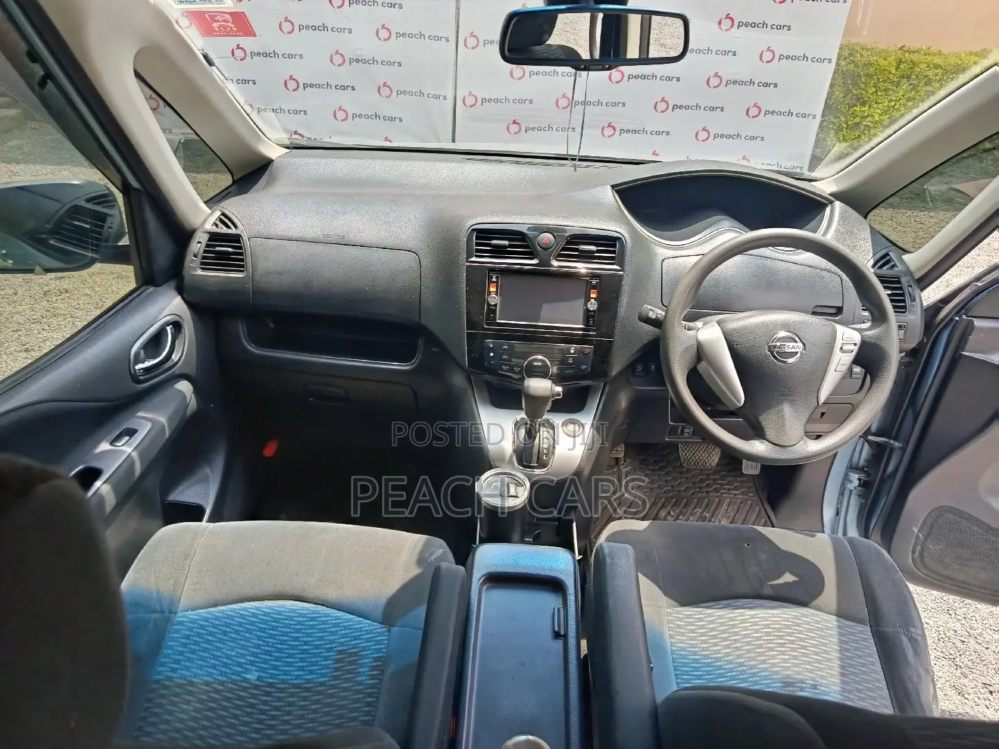 Nissan Serena 2014 Blue