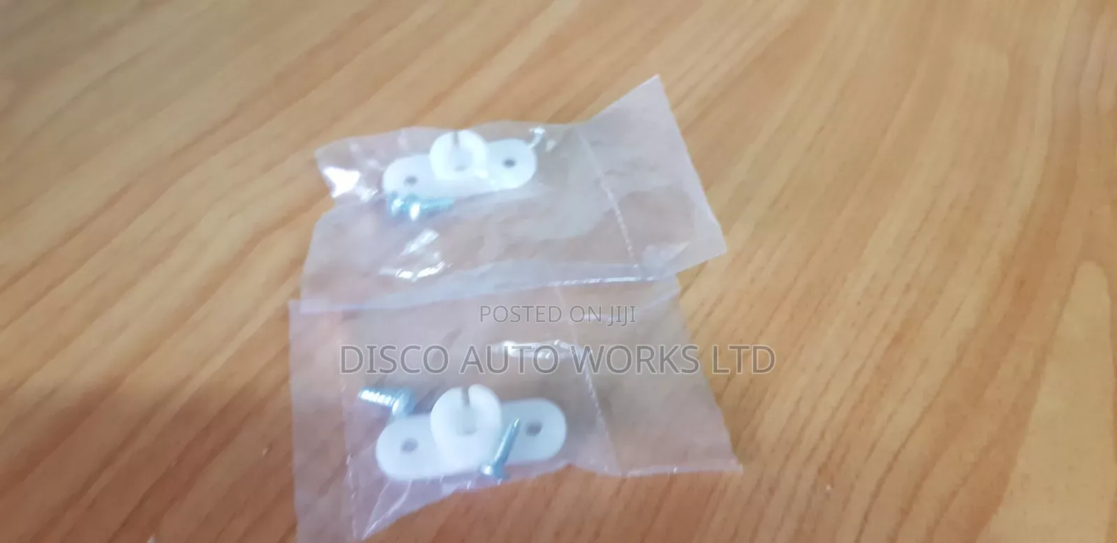 Land Rover Discovery 2 1 Headlight Clips
