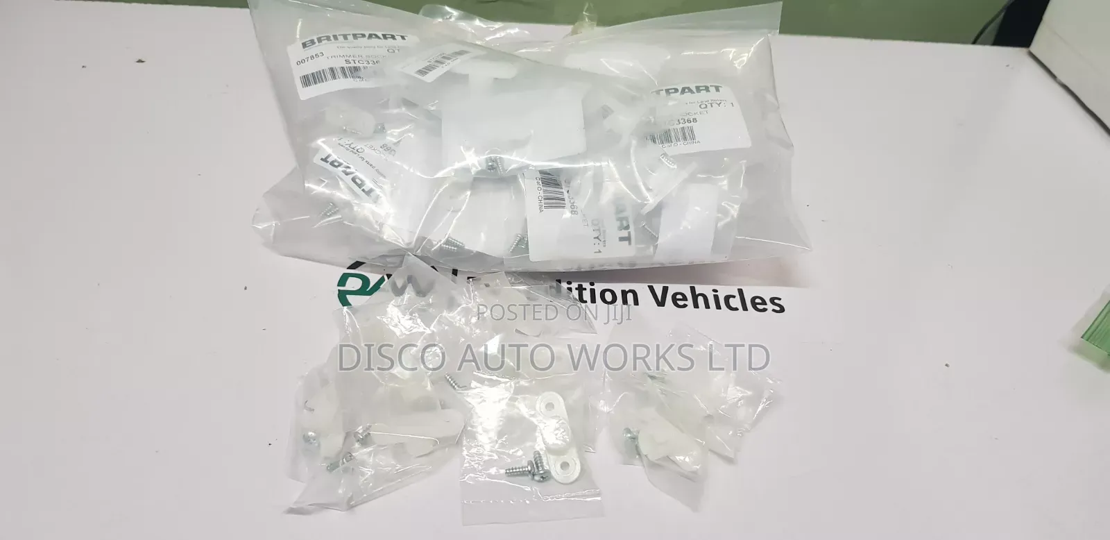 Land Rover Discovery 2 1 Headlight Clips