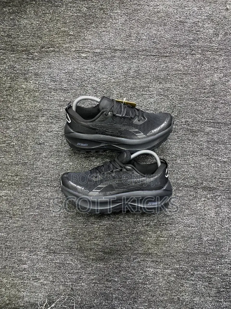 Asics Trabuco Trainers/Runners