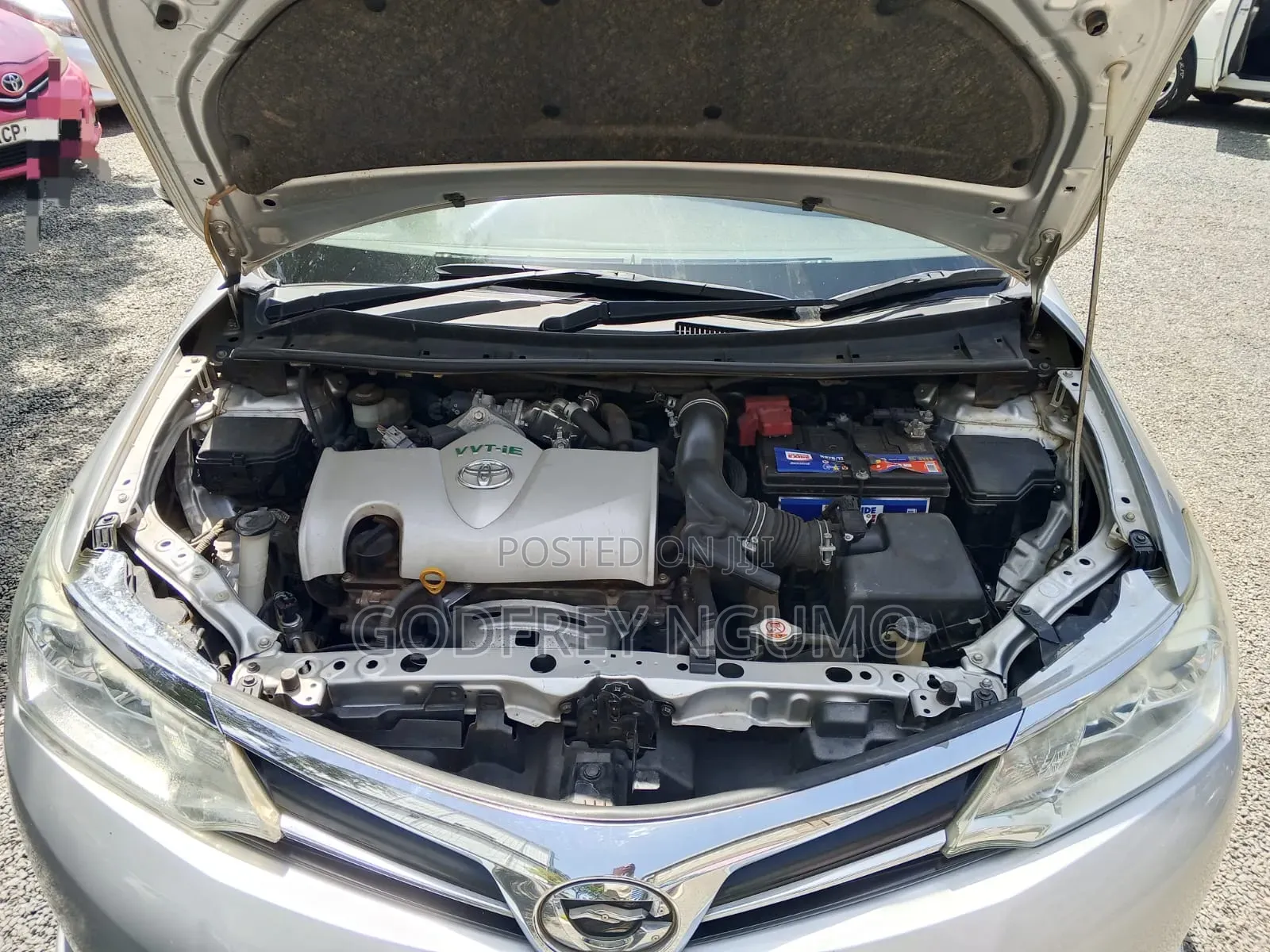 Toyota Corolla Fielder 2018 Silver