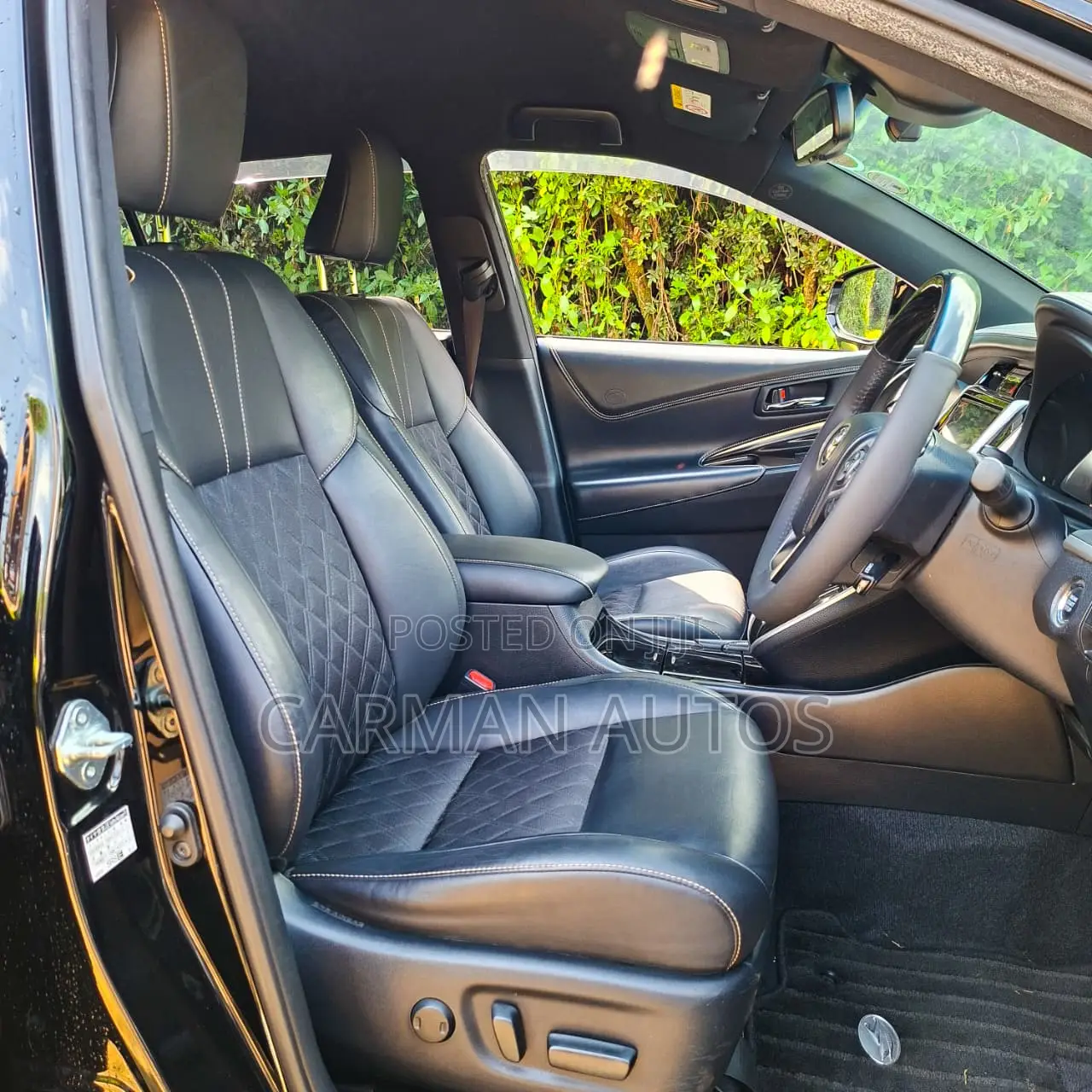 Toyota Harrier 2.0 4WD 2019 Black