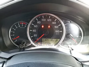 Toyota Corolla Fielder 2018 Silver