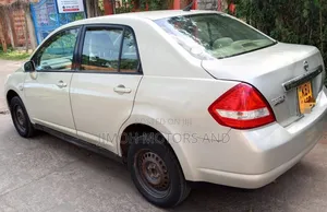 Nissan Tiida 2007 White