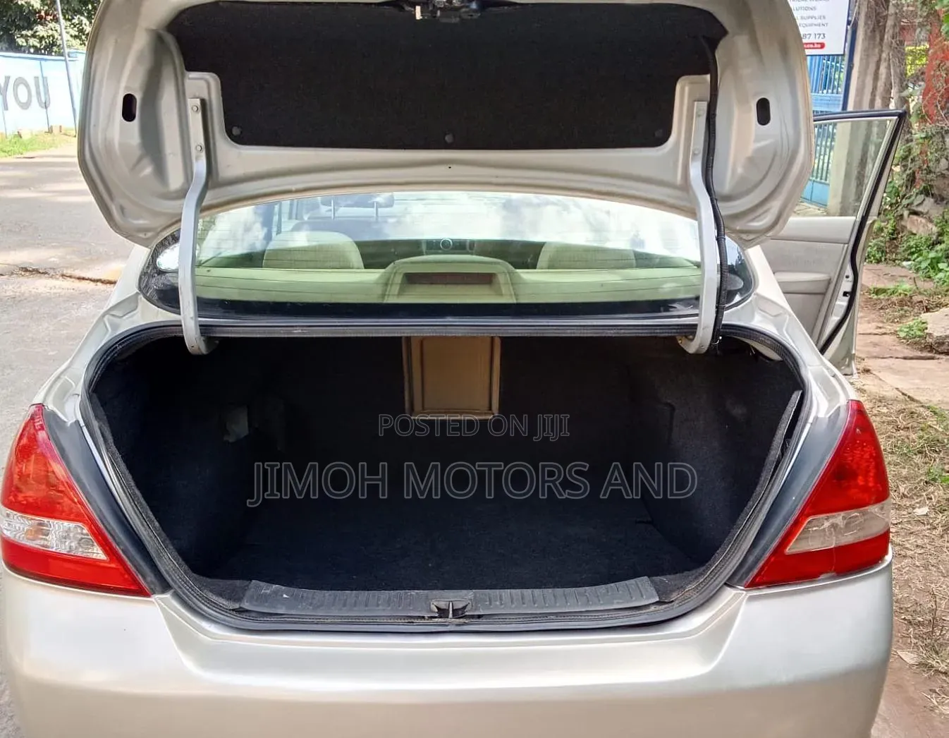 Nissan Tiida 2007 White