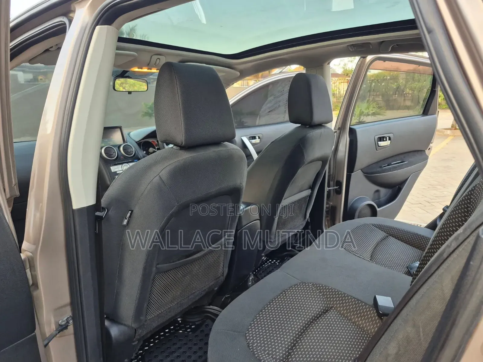 Nissan Dualis 2010 Brown