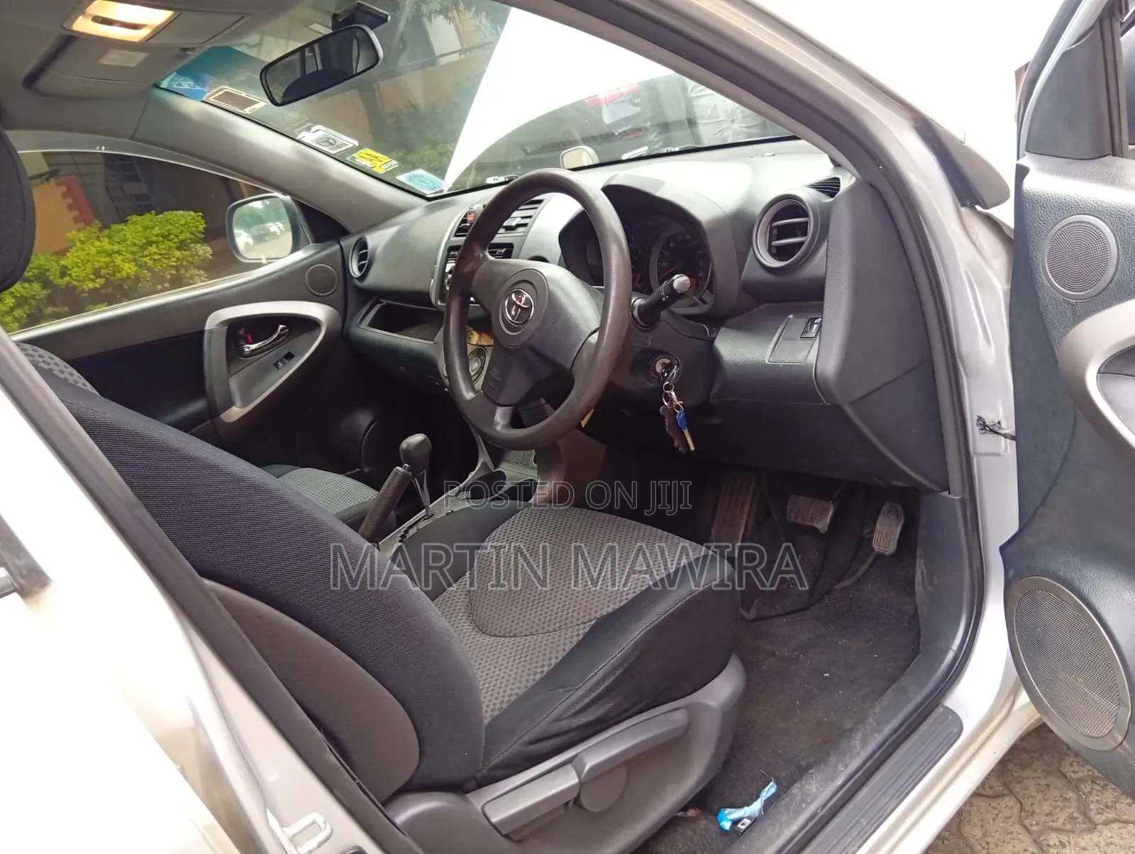 Toyota RAV4 2011 Silver
