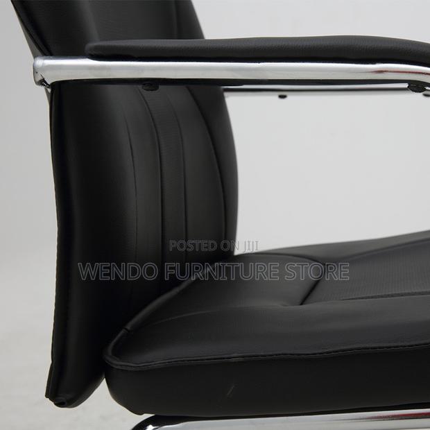Office Chairs; Leather Armed Visitors Office Chairs - thumbnail 5