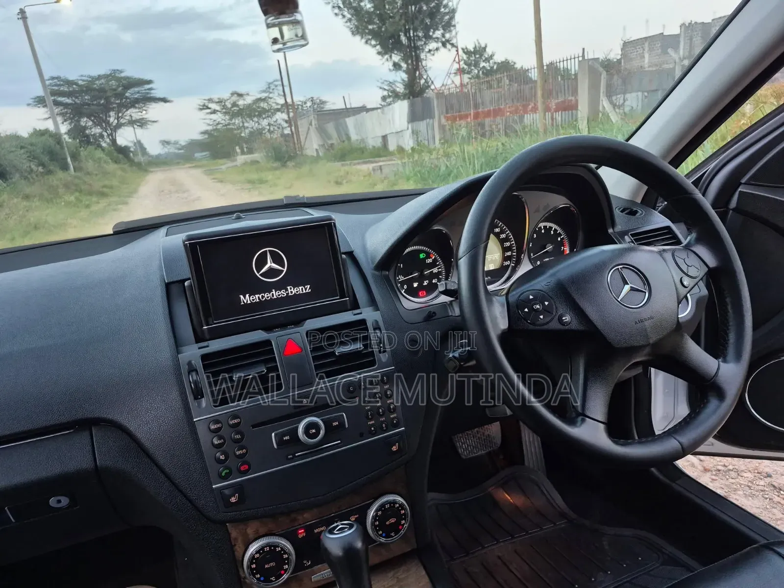 Mercedes-Benz C200 2011 Silver