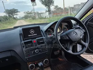 Mercedes-Benz C200 2011 Silver