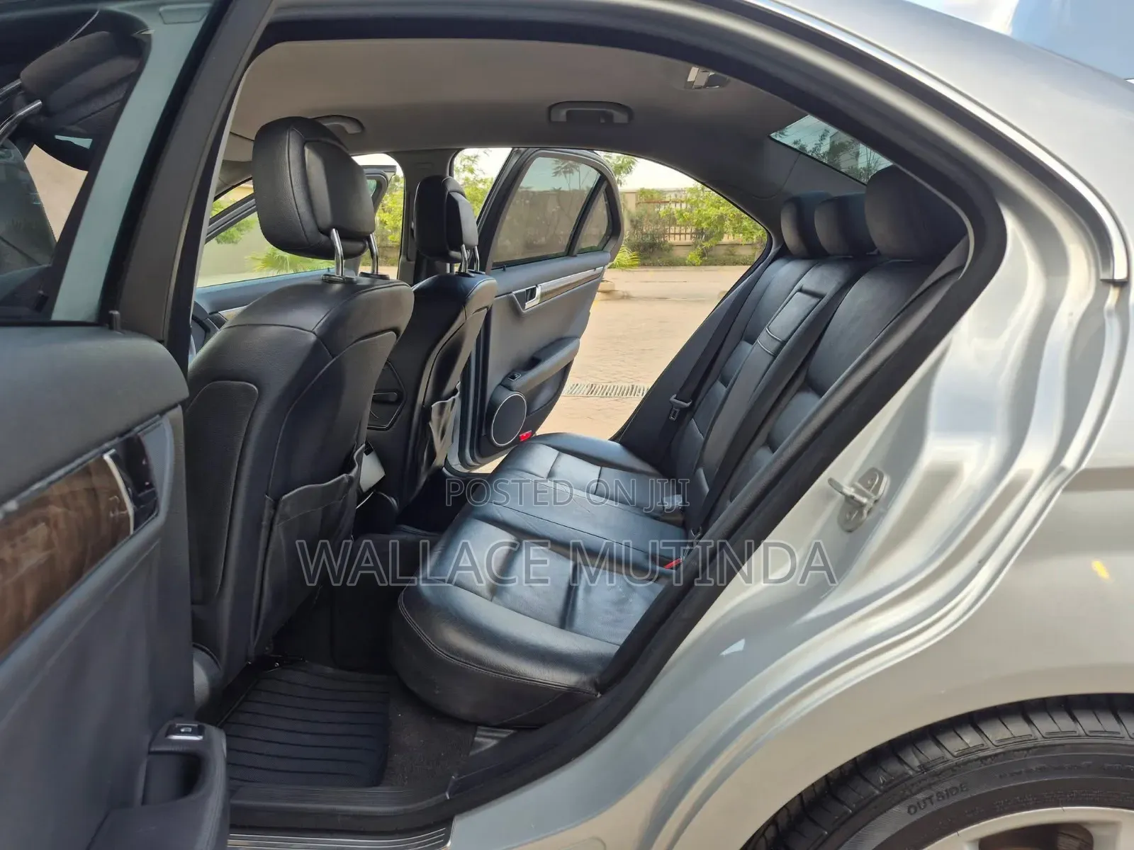 Mercedes-Benz C200 2011 Silver