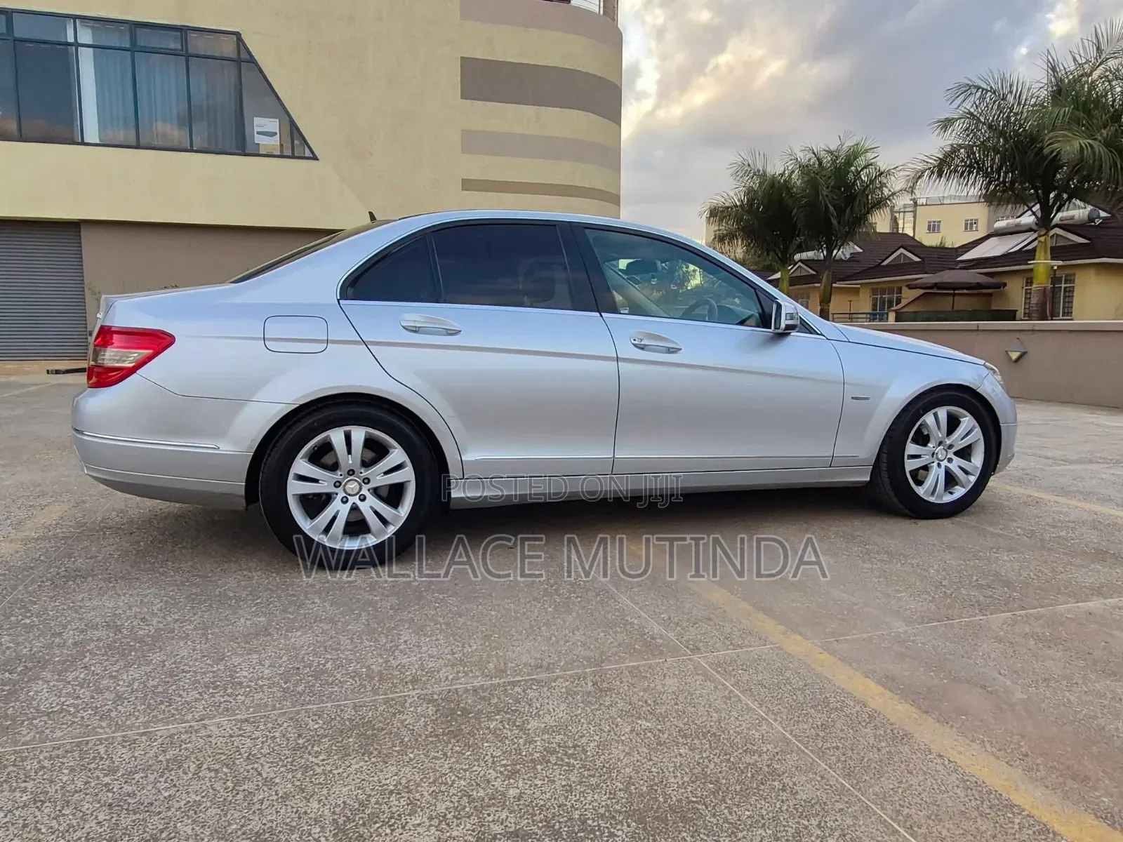 Mercedes-Benz C200 2011 Silver