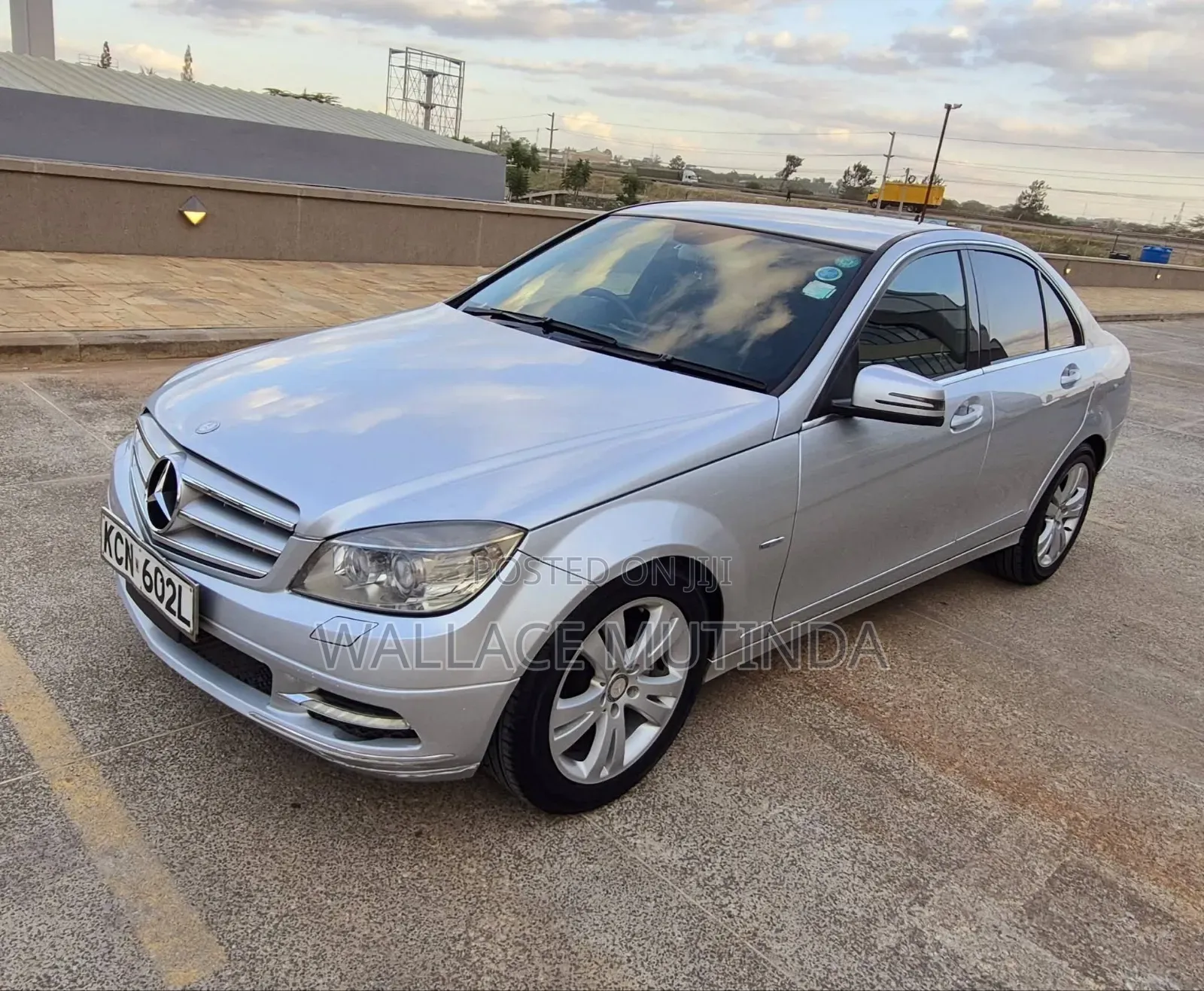 Mercedes-Benz C200 2011 Silver