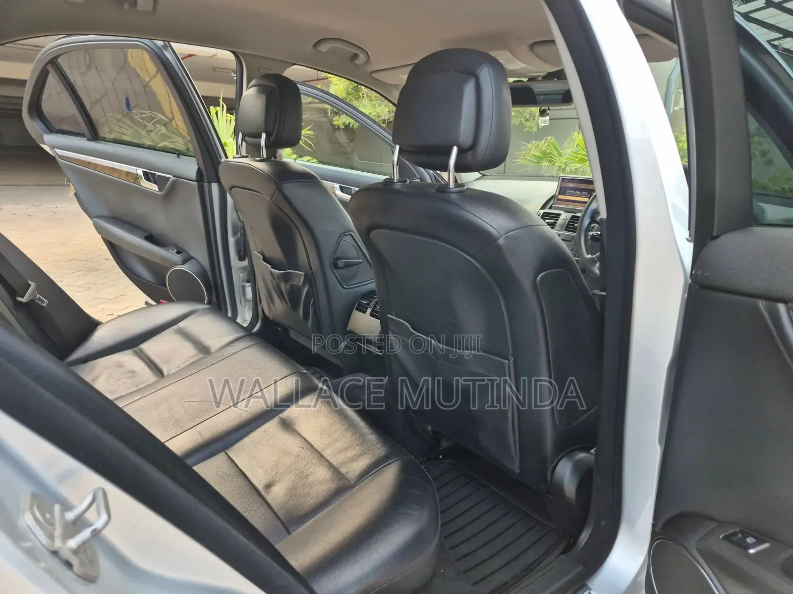Mercedes-Benz C200 2011 Silver