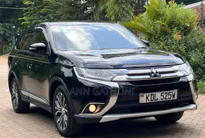 Mitsubishi Outlander 2016 Black