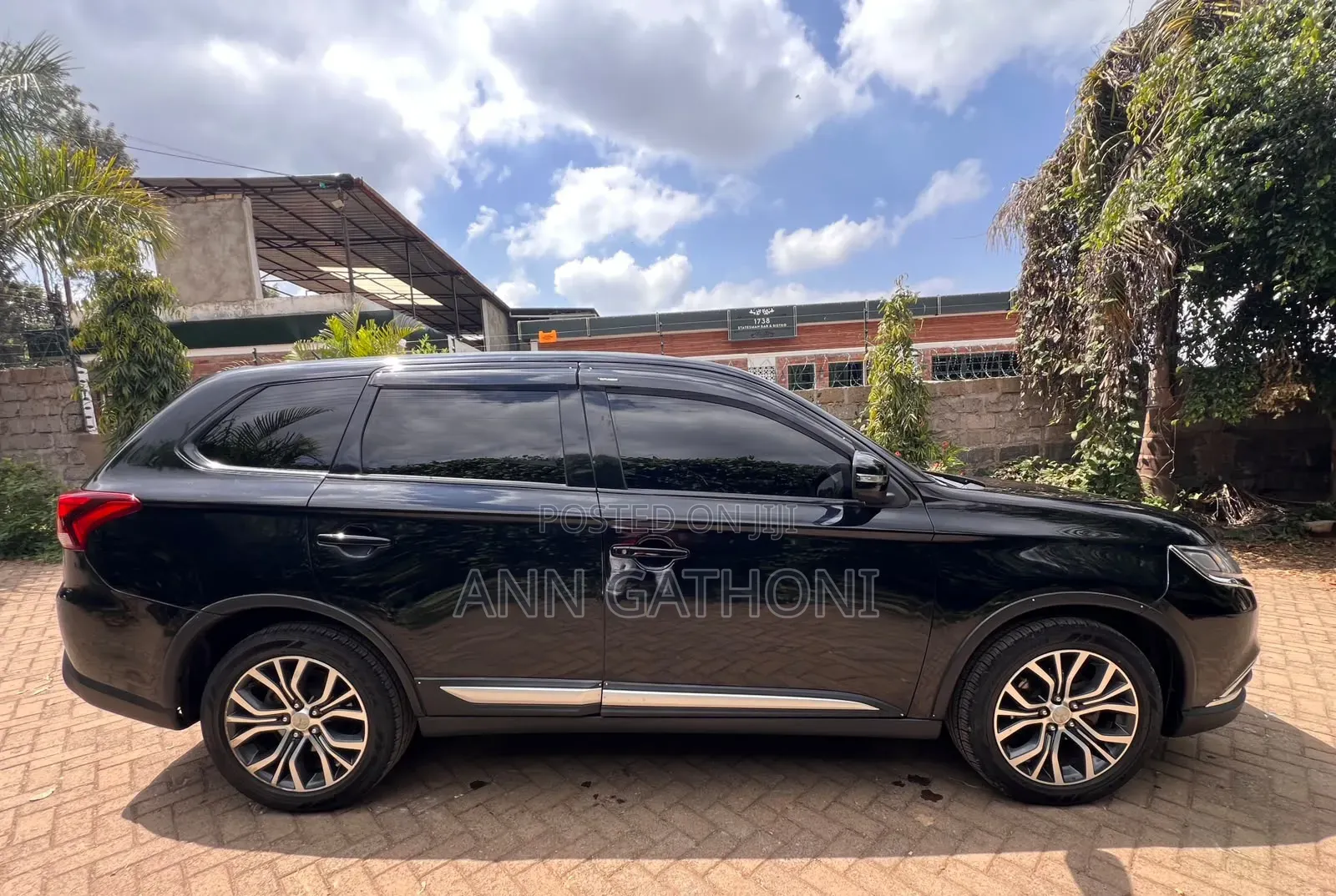 Mitsubishi Outlander 2016 Black