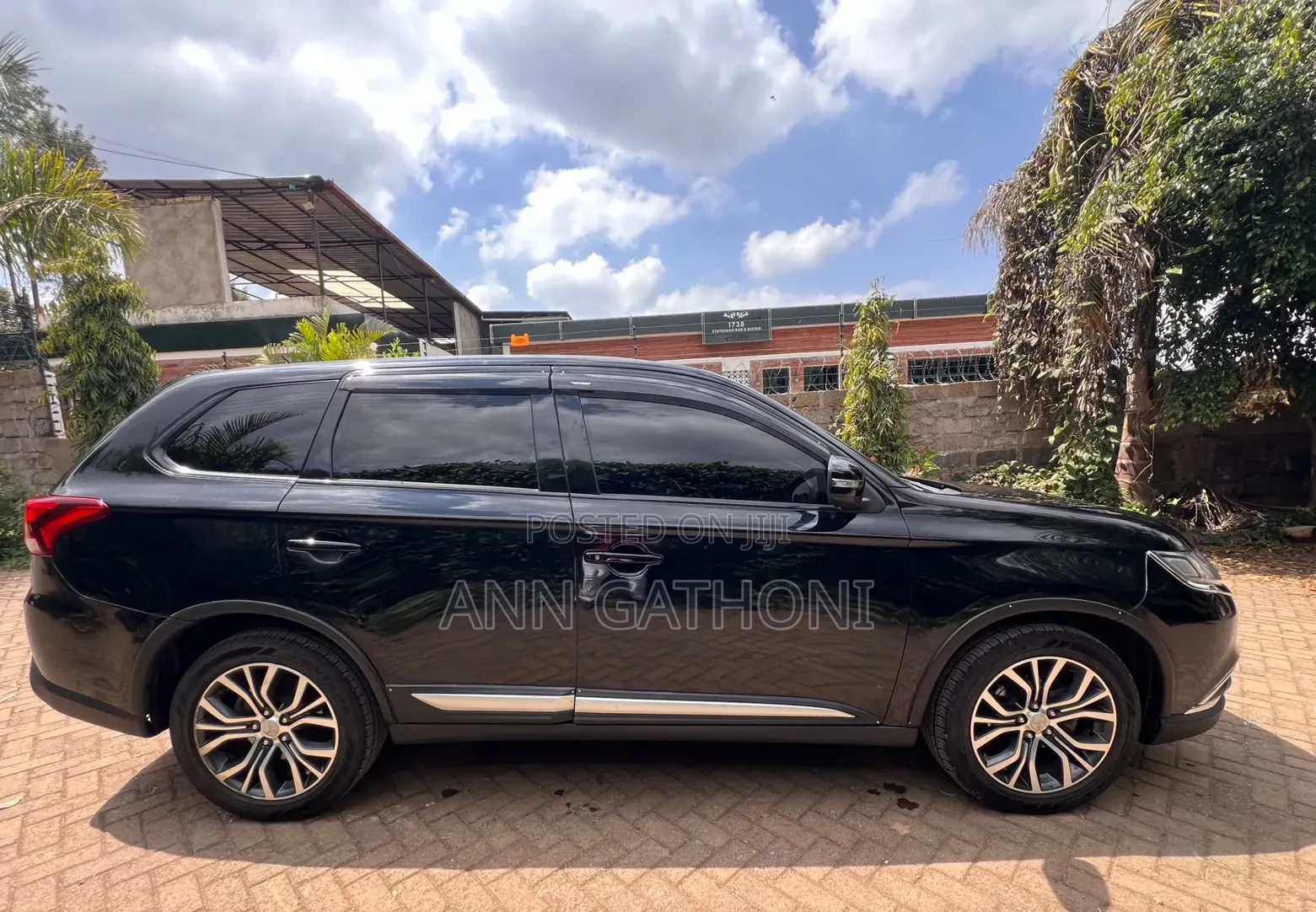 Mitsubishi Outlander 2016 Black